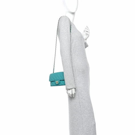 CHANEL Flap Bag Grained Calfskin Green